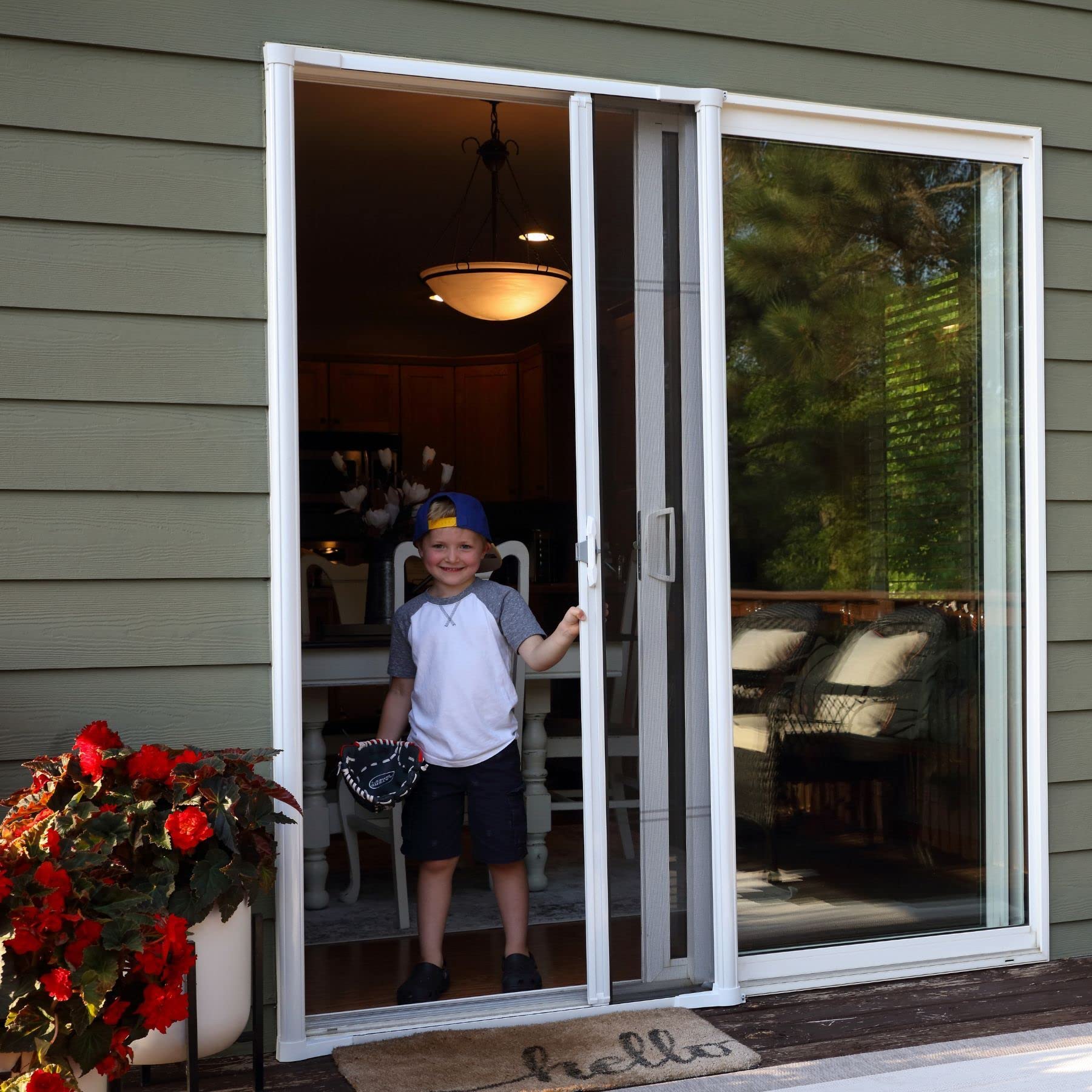 Retractable screen on patio sliding door